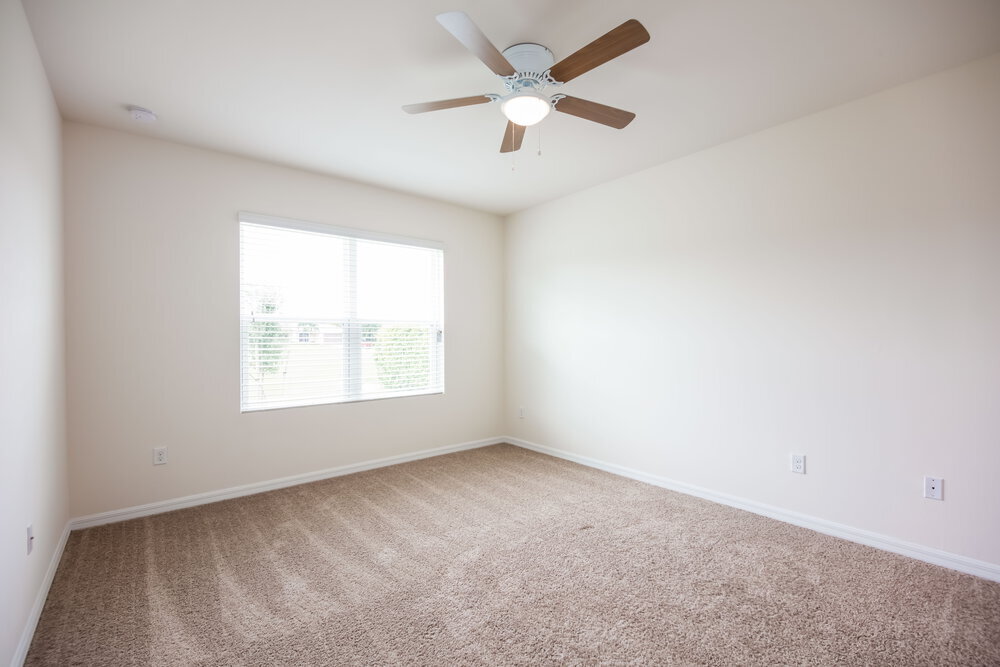 Building Photo - 2558 Surfside Blvd