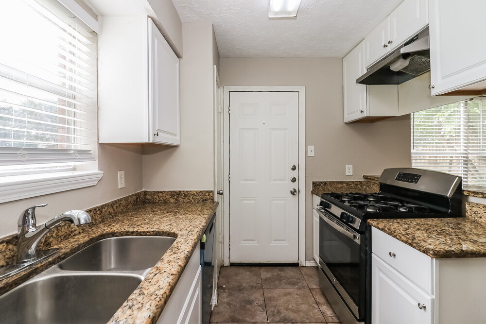 Building Photo - 6042 Beaconridge Dr