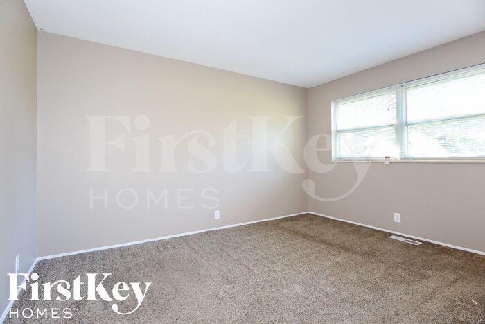Building Photo - 2881 Wintergreen Dr