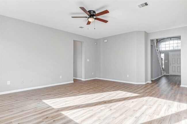 Building Photo - 15010 Golden Summer Ct