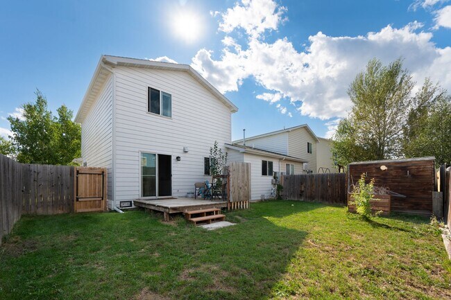 Building Photo - 3407 Laredo Dr