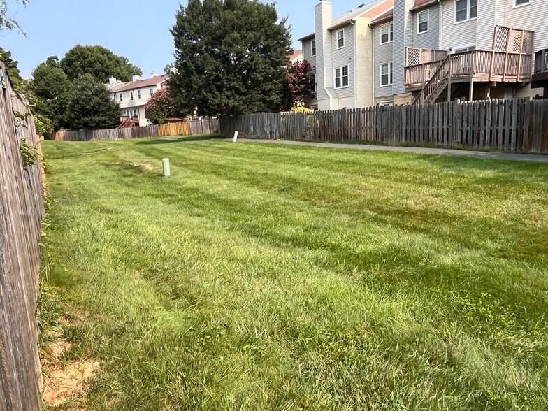 Backyard opening up to main common area - 2808 Andiron Ln