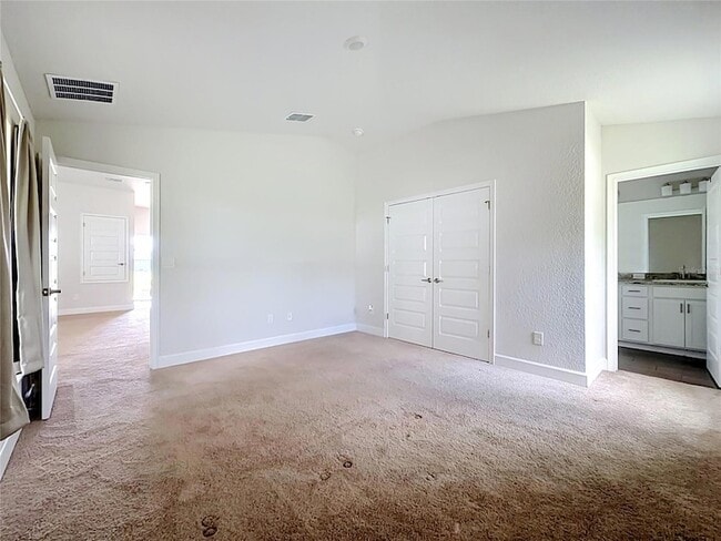 Building Photo - 187 NW 45th Loop