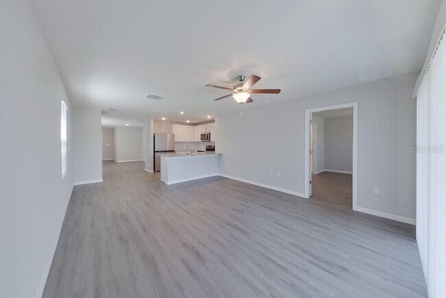 Building Photo - 4445 SW 85 Ln
