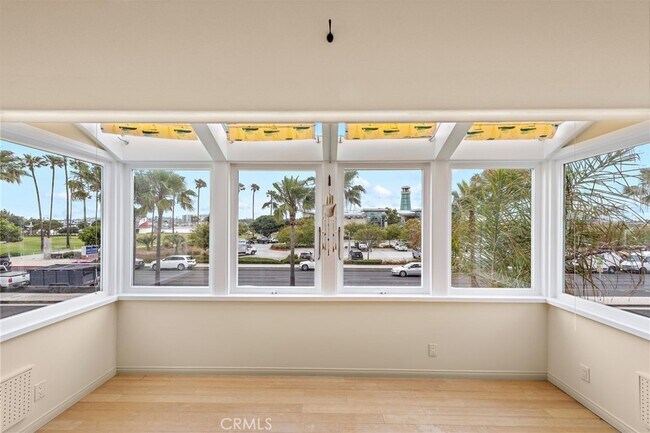 Building Photo - 1623 W Balboa Blvd