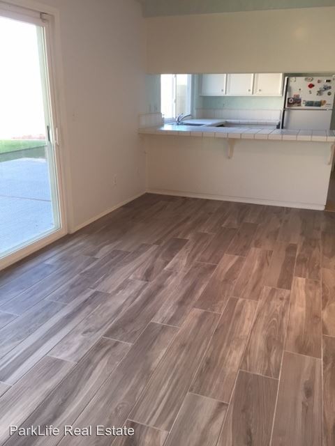 Building Photo - 5965 Lazy Trail Ct