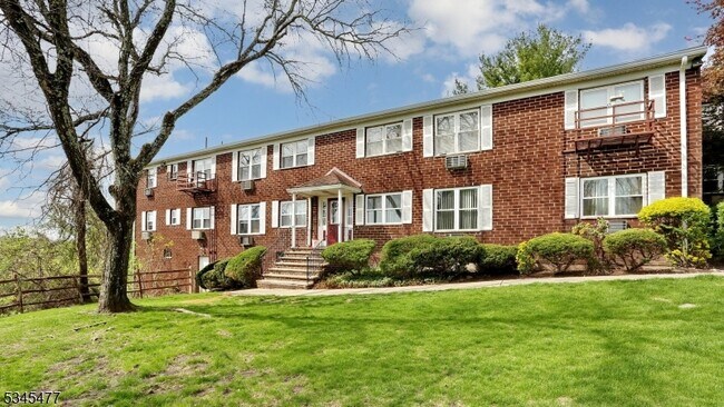 Primary Photo - 100 Pierson Miller Dr