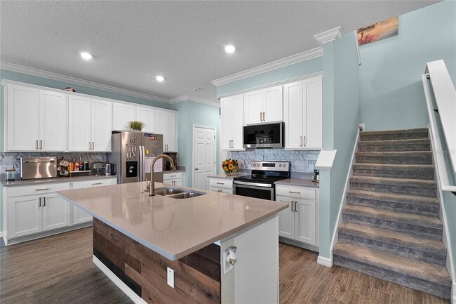 Building Photo - 15691 Willow Arbor Cir