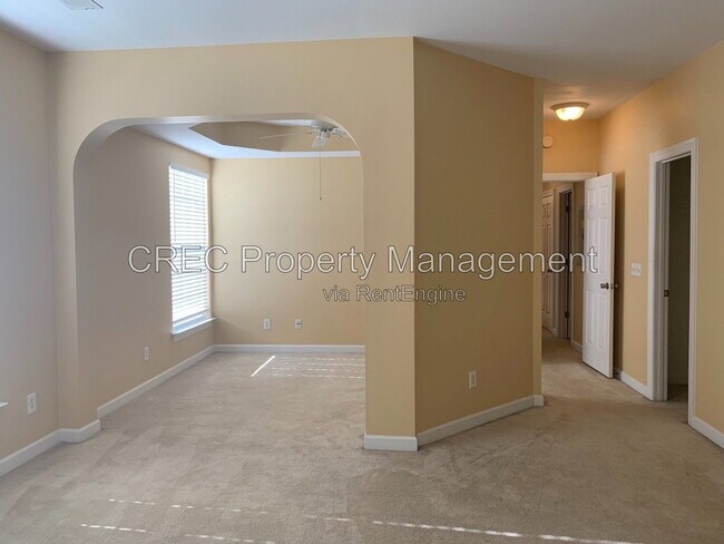 Building Photo - 1415 Belcourt Ln