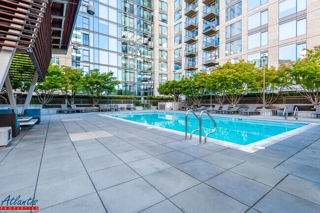 Building Photo - Axis Condominiums | Downtown Living | Full Service Building