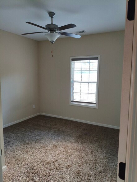 Building Photo - 113 Flagler Way