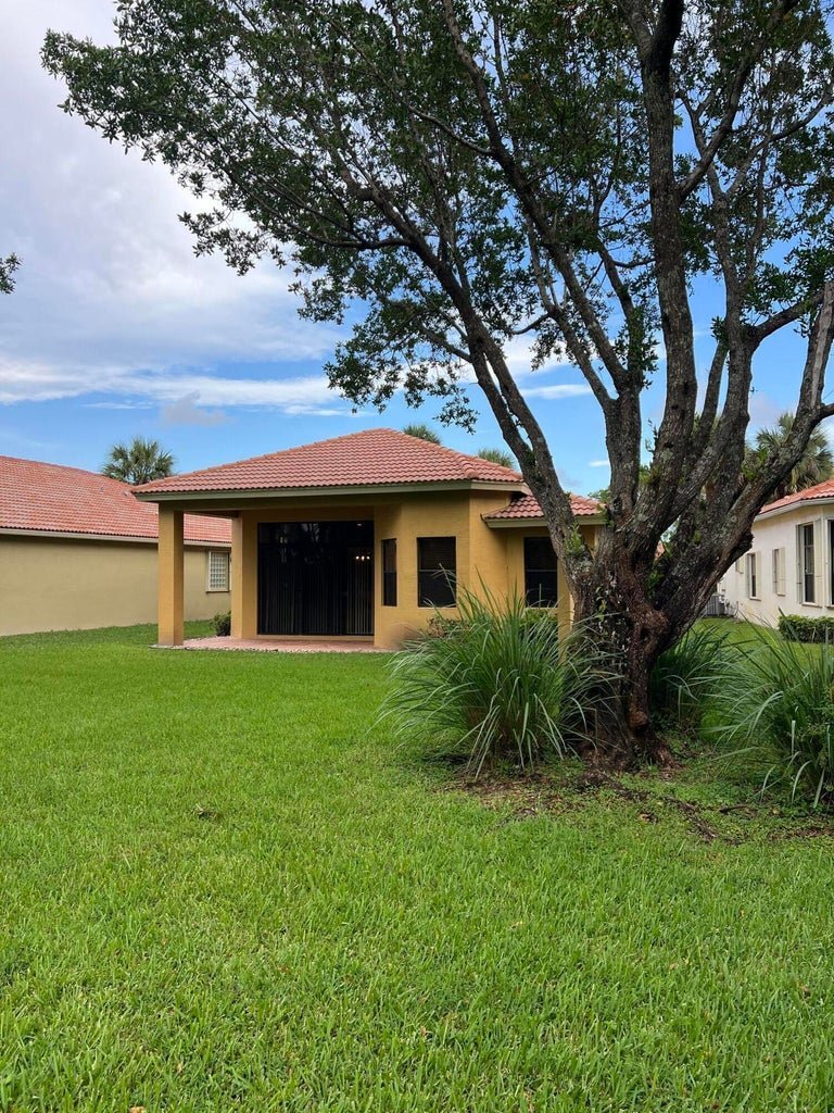 Building Photo - 9774 Isles Cay Dr