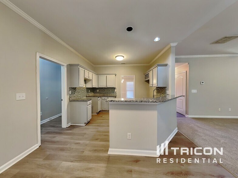 Building Photo - 257 Winding Waters Ct