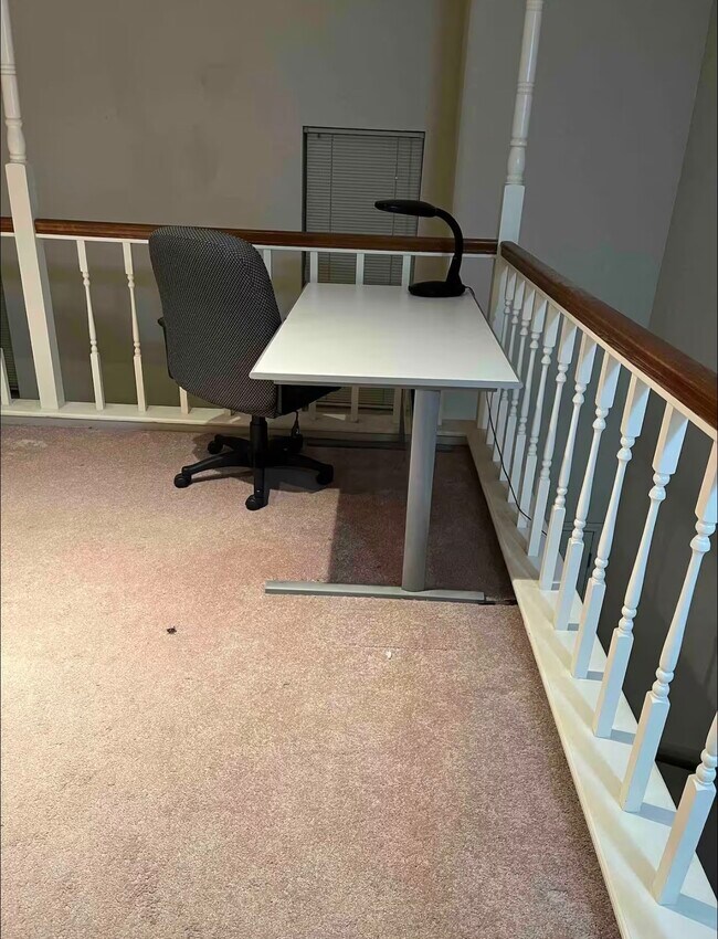 Building Photo - 7575 Cambridge St