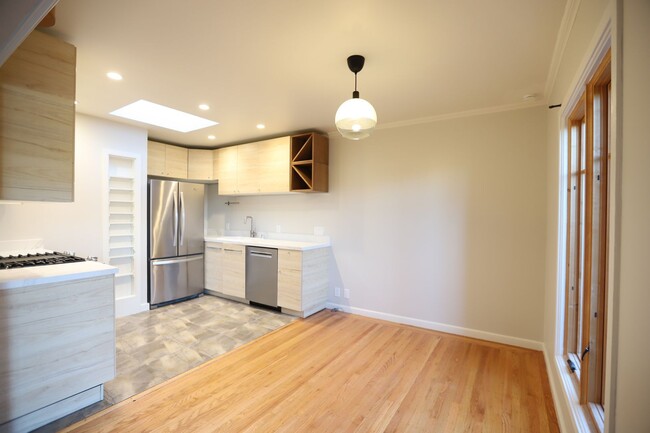 Building Photo - Glen Park: Immaculate Renovated Home 3 Bed...