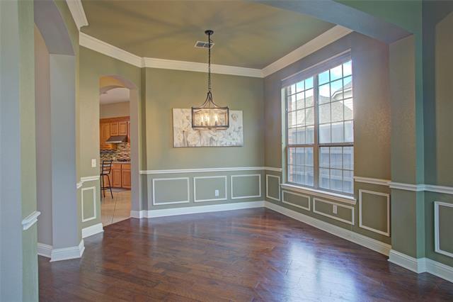 Building Photo - 8016 Ambiance Way