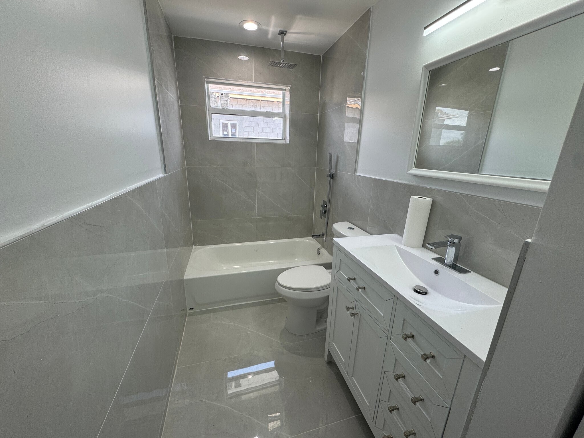 Building Photo - 2608 NW 3rd St