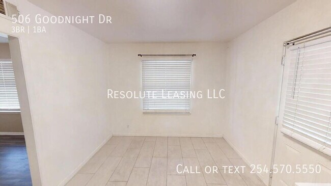 Building Photo - 506 Goodnight Dr