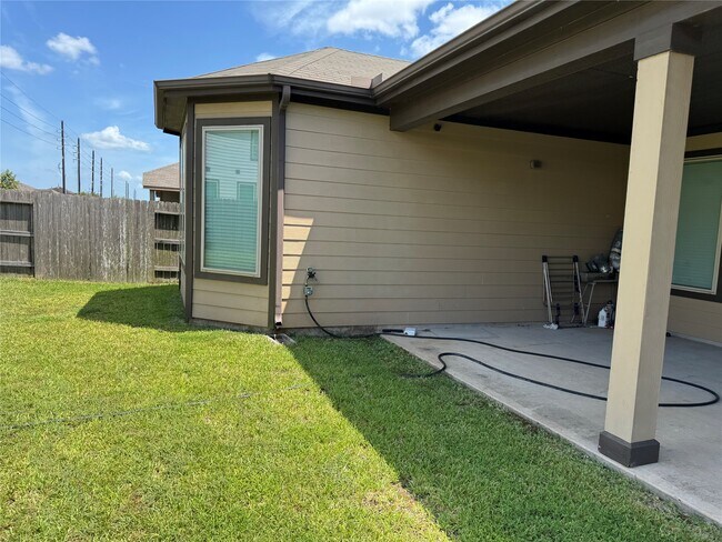 Building Photo - 22626 Williams Oak Ln