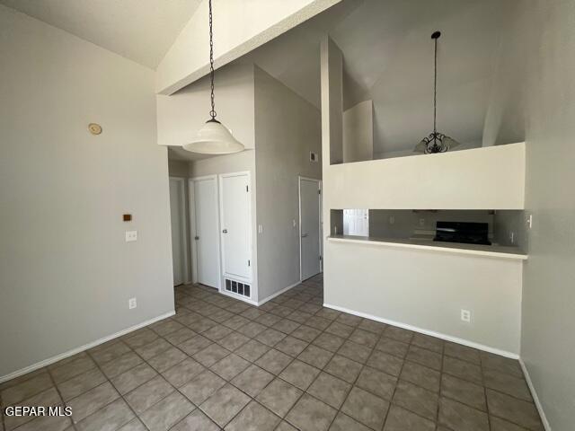 Building Photo - 10963 Delafield Dr