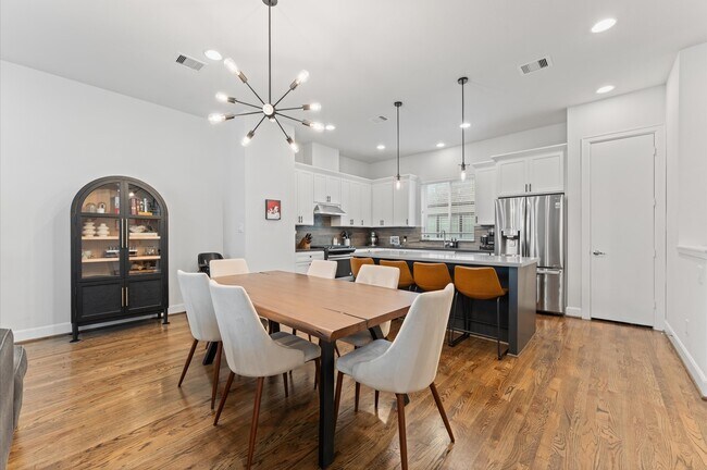 Building Photo - 311 Eado Park Cir