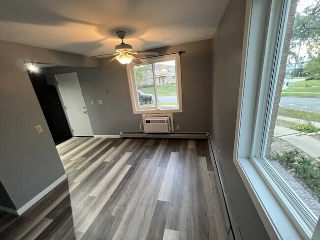 Building Photo - 1129 Catalpa Cir