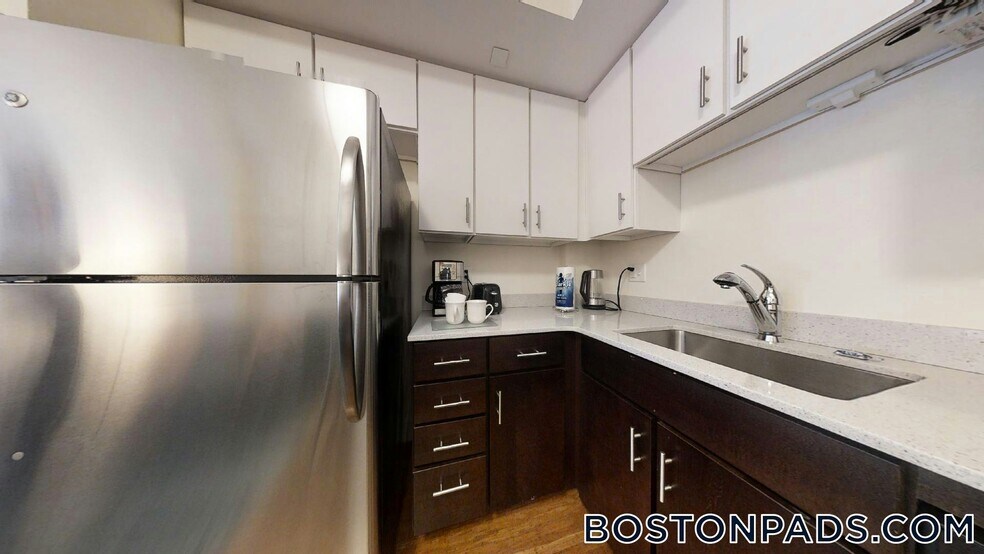 Building Photo - 8 Winter St