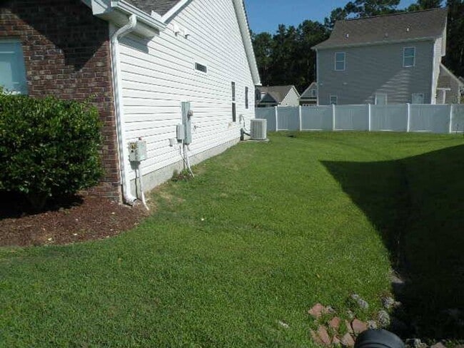 Building Photo - Beautiful Duplex Home near Cherry Point