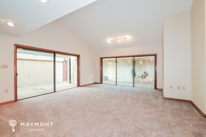 Building Photo - 25 Casarena Ct