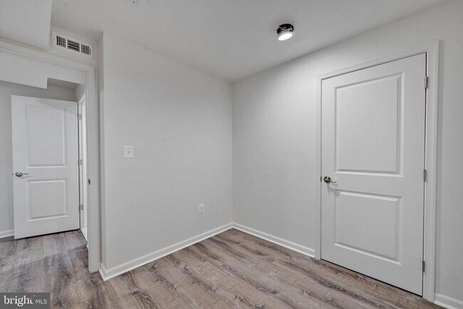 Building Photo - 1103 Grady Ct