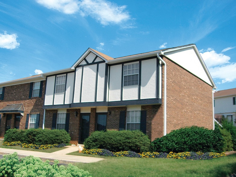 Huntington Park Apartments 1207 NE 21st Ave Hickory NC 28601