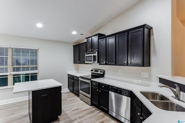 Building Photo - 296 Ivy Hills Cir