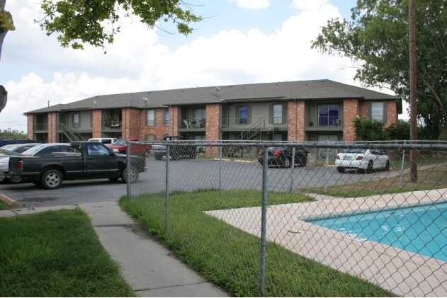 Adobe Village Apartments Harlingen Tx Apartment Finder