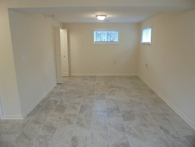 Building Photo - 4513 David Ln