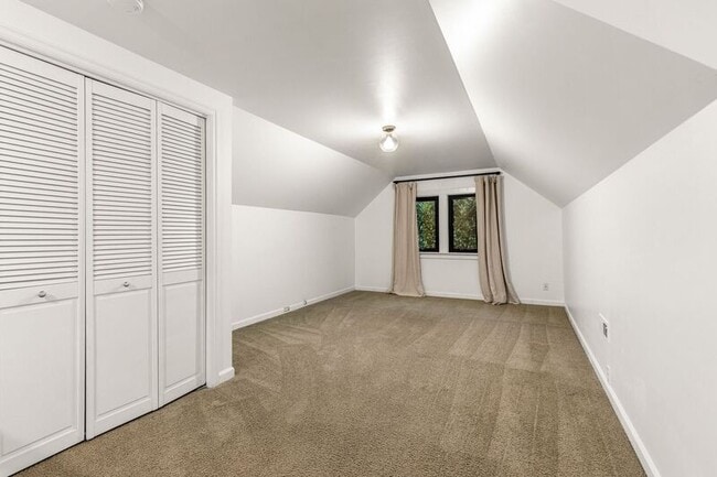 Building Photo - 8606 N Seward Ave