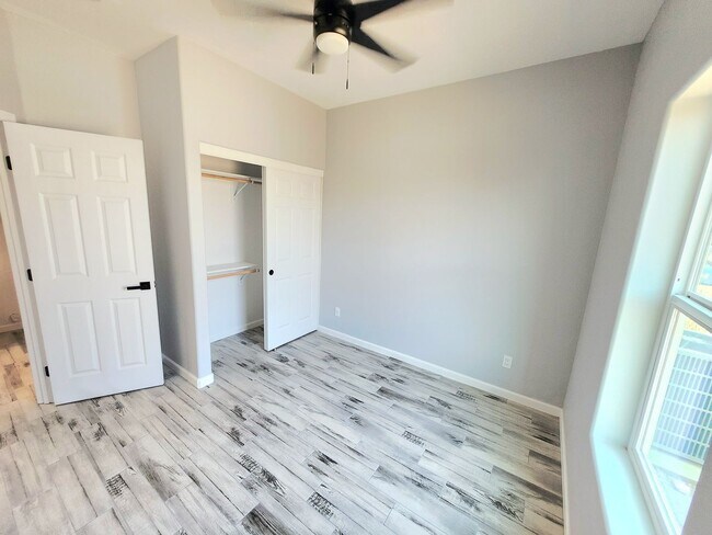Building Photo - BRAND NEW 3/2 BATH home available for rent in Central BHC.