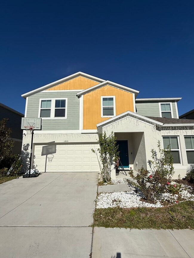 Building Photo - For Rent – Spacious 5-Bedroom Home in Lithia