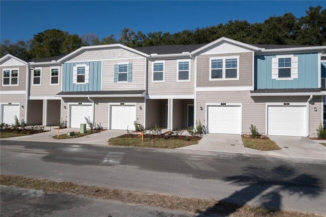 Building Photo - 704 NW 126th Terrace