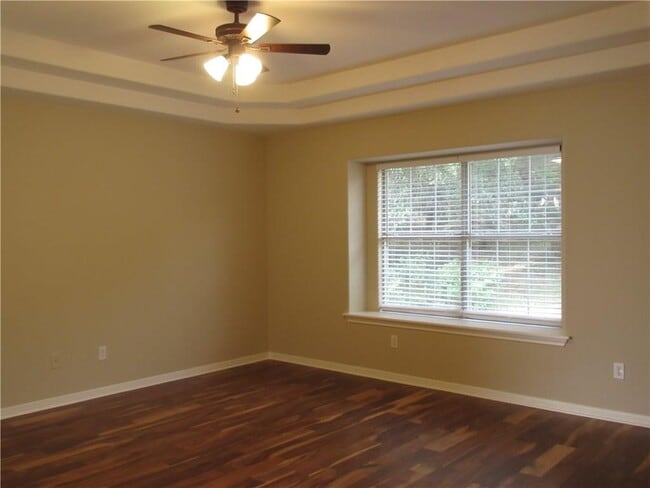 Building Photo - 2405 Farragret Cove