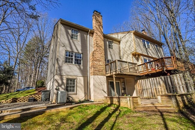 Building Photo - 9929 Hemlock Woods Ln