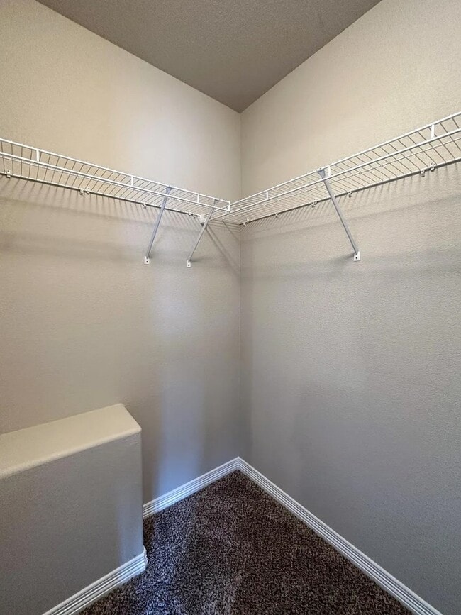 Building Photo - Stunning 3,000sqft home in Bradley Ranch!