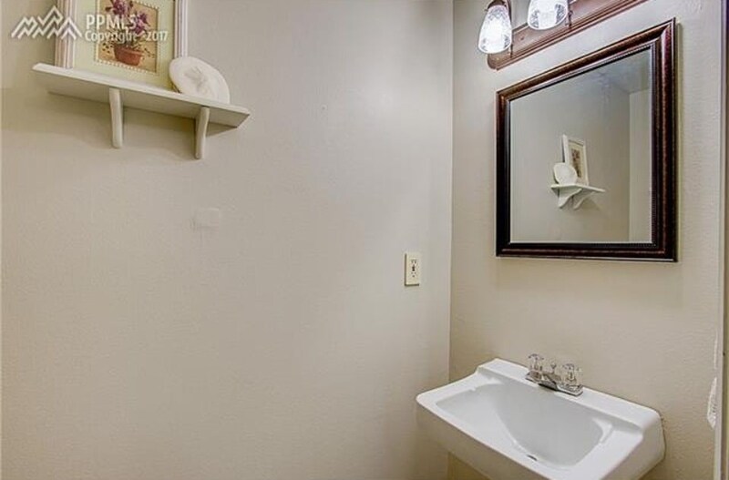 Building Photo - 5517 Mansfield Ct