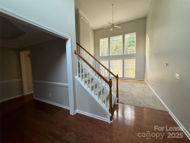 Building Photo - 8811 Singleton Ct