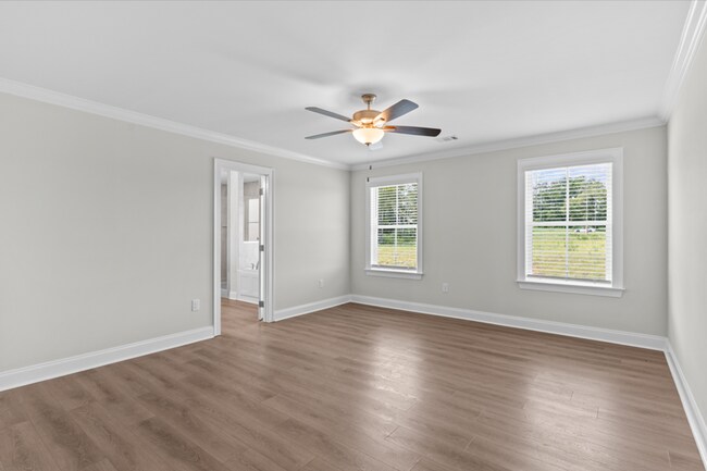 Building Photo - 214 Clifton Dr
