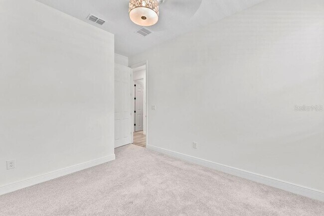 Building Photo - 7322 34th Ct E