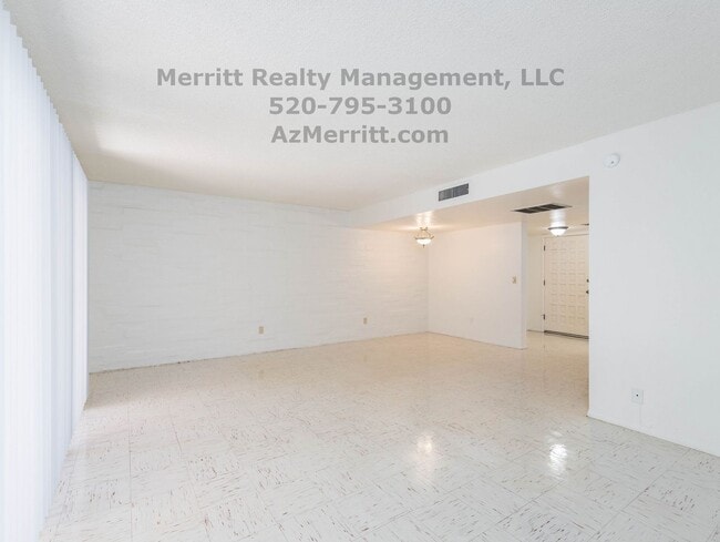 Building Photo - Spacious 2-Bedroom Townhome – Available Now!