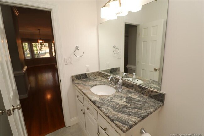 Building Photo - 7915 Footman Way