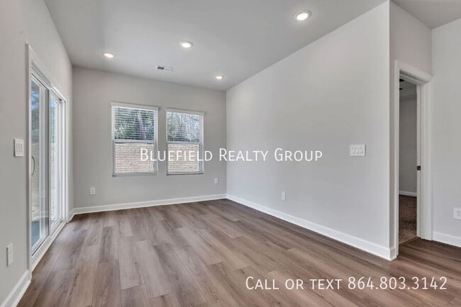 Building Photo - 442 Harben Dr