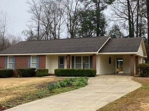 Building Photo - 110 Botts Ave