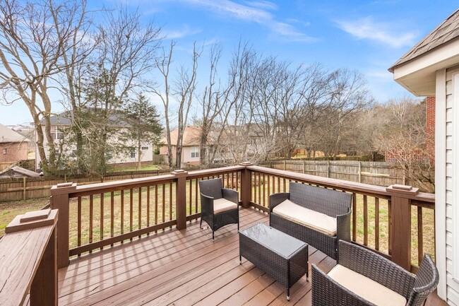 Building Photo - 7028 Sugarplum Rd